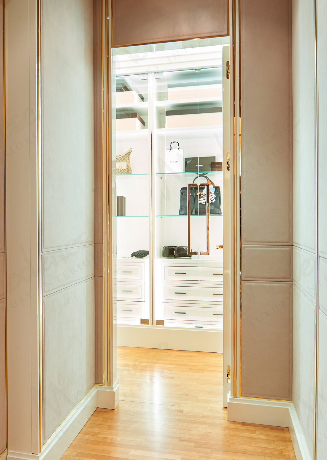 Luxury Walk-In Closet Project in Beverly Hills, Los Angeles 03 Luxury Walk-In Closet Project in Beverly Hills, Los Angeles by Modenese Bespoke - image 03